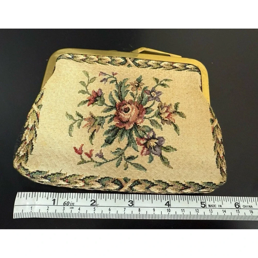 VTG Floral Tapestry Purse KISS Lock  5 1/2X4 1/2